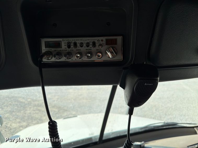 image for item FG2687 2019 Freightliner Cascadia semi truck