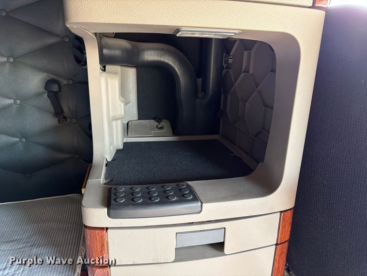 image for item FG2687 2019 Freightliner Cascadia semi truck