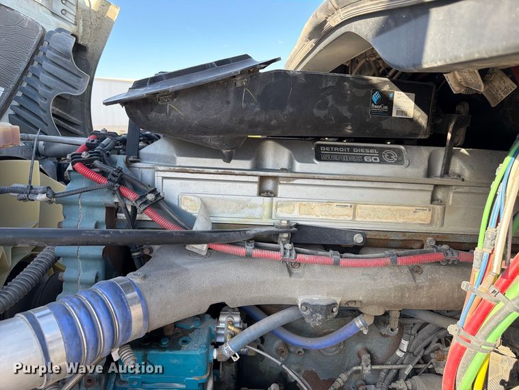image for item FG2687 2019 Freightliner Cascadia semi truck