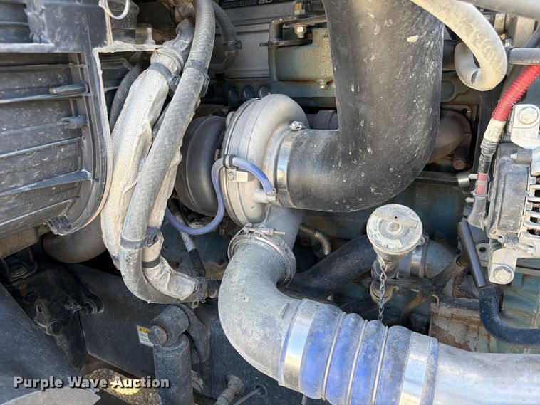 image for item FG2687 2019 Freightliner Cascadia semi truck