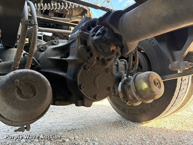 image for item FG2687 2019 Freightliner Cascadia semi truck