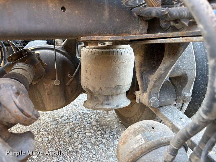 image for item FG2687 2019 Freightliner Cascadia semi truck
