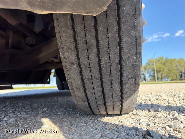 image for item FG2687 2019 Freightliner Cascadia semi truck