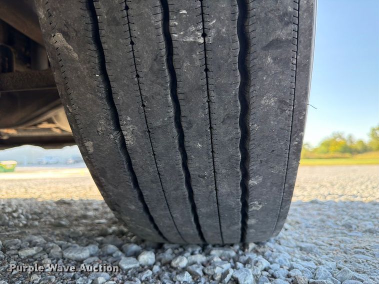 image for item FG2687 2019 Freightliner Cascadia semi truck