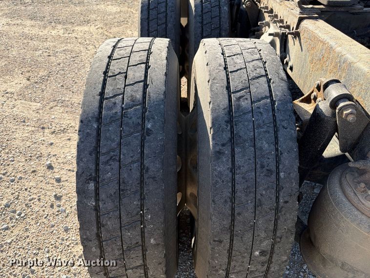 image for item FG2687 2019 Freightliner Cascadia semi truck