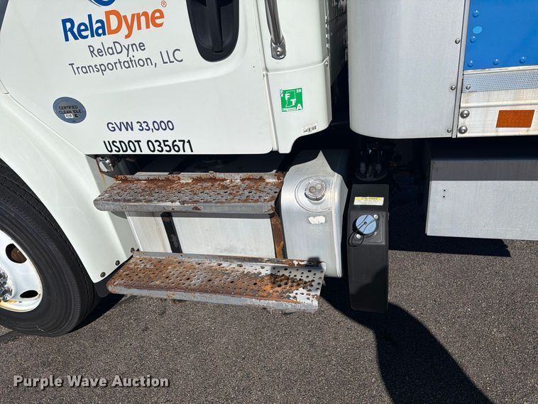 image for item FG3037 2017 Freightliner Business Class M2 Box Truck