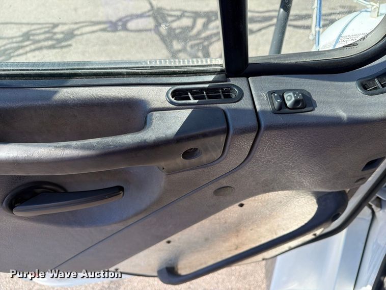 image for item FG3037 2017 Freightliner Business Class M2 Box Truck