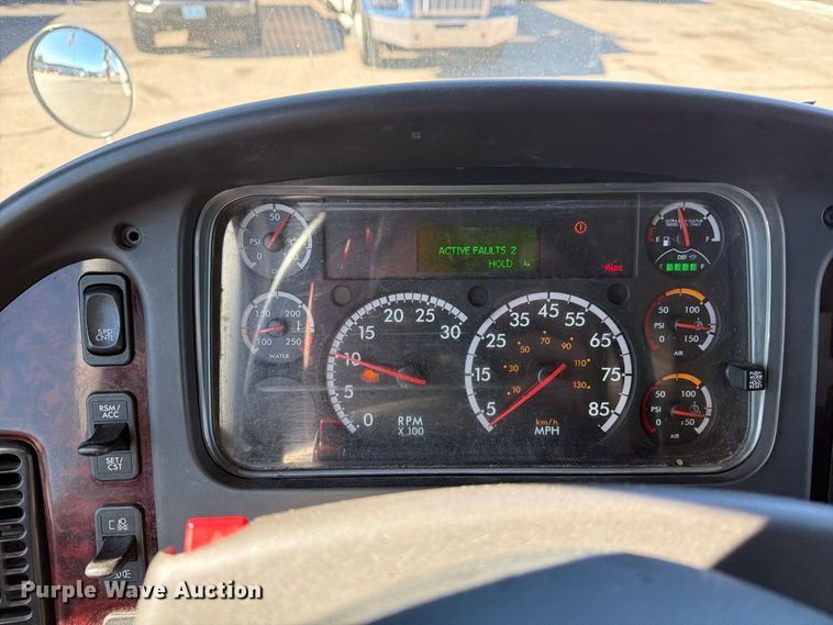 image for item FG3037 2017 Freightliner Business Class M2 Box Truck