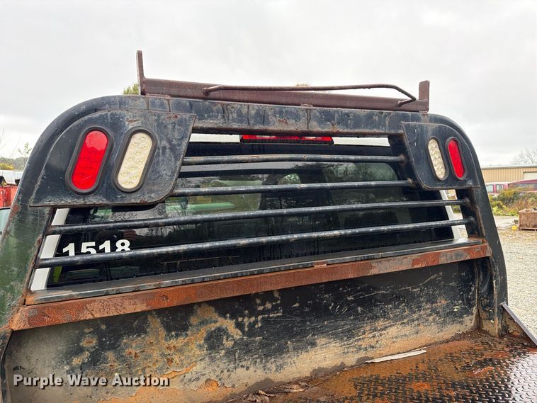 image for item FG3045 2018 Chevrolet Silverado 2500HD Crew Cab flatbed pickup truck