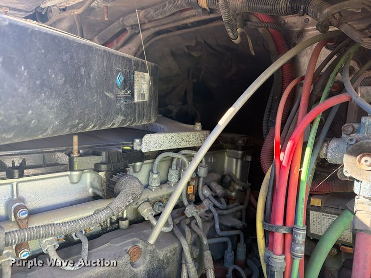 image for item FG3047 2014 Freightliner Cascadia semi truck