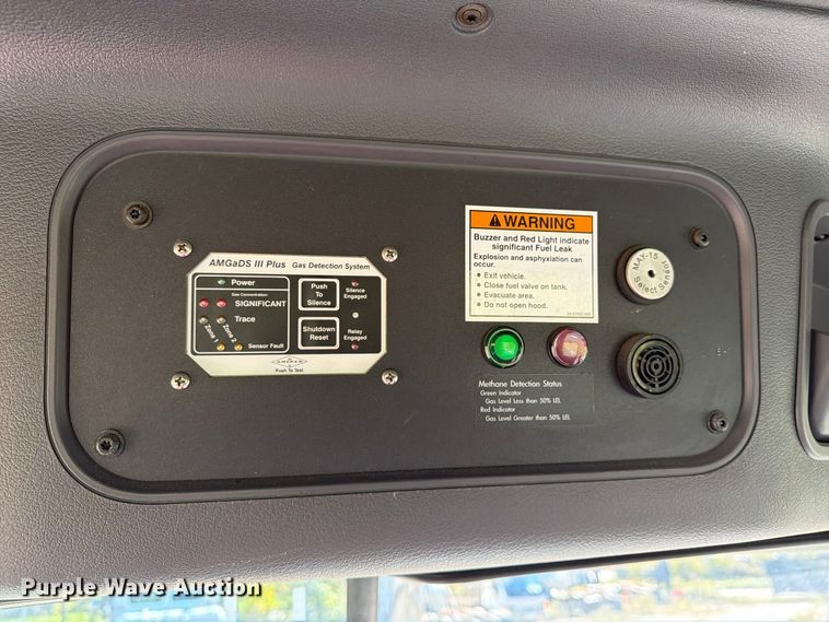 image for item FG3049 2016 Freightliner Cascadia semi truck