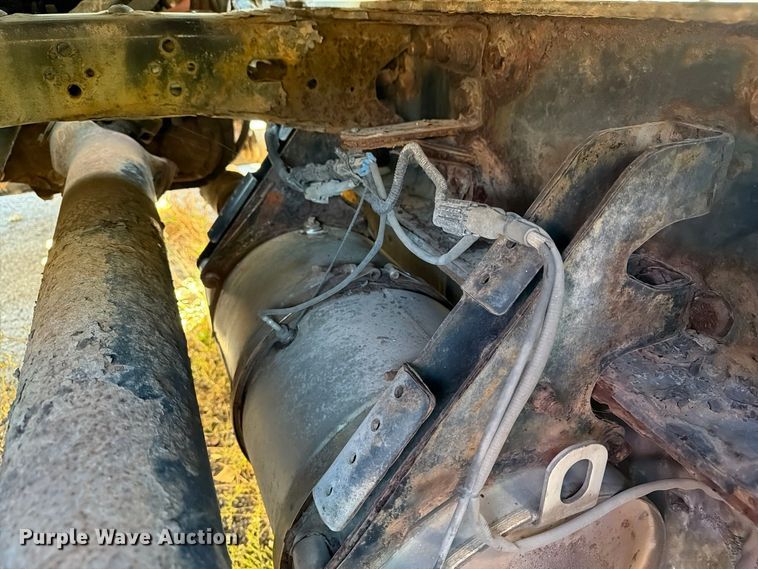 image for item FG3050 2016 Freightliner Cascadia semi truck