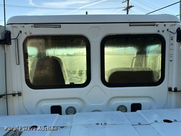 image for item FG3051 2016 Freightliner Cascadia semi truck