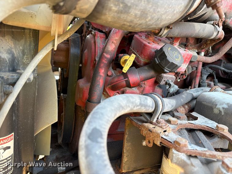 image for item FG3051 2016 Freightliner Cascadia semi truck