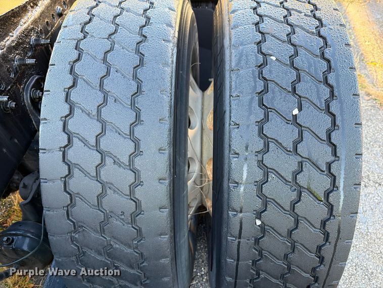 image for item FG3051 2016 Freightliner Cascadia semi truck