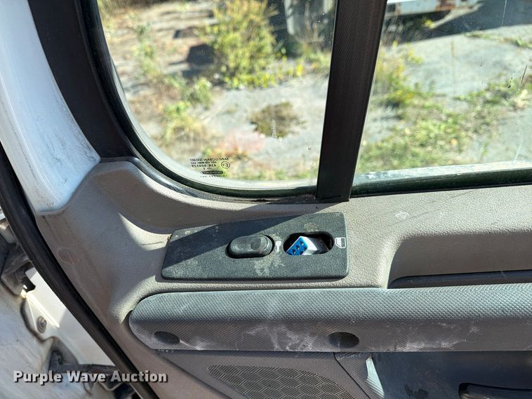 image for item FG3052 2016 Freightliner Cascadia semi truck