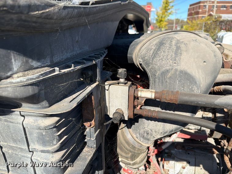 image for item FG3052 2016 Freightliner Cascadia semi truck
