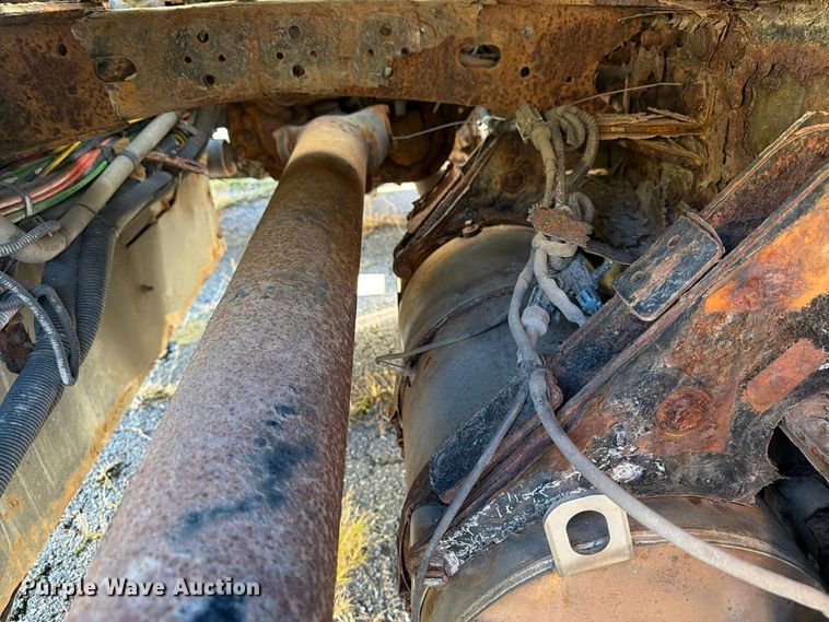 image for item FG3052 2016 Freightliner Cascadia semi truck