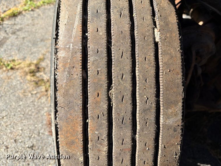 image for item FG3052 2016 Freightliner Cascadia semi truck