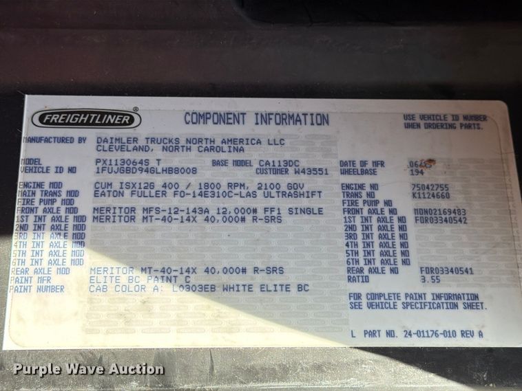 image for item FG3052 2016 Freightliner Cascadia semi truck