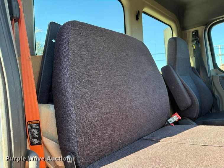image for item FG3053 2016 Freightliner Cascadia semi truck
