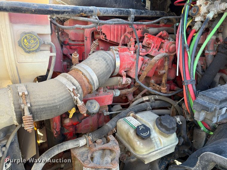 image for item FG3053 2016 Freightliner Cascadia semi truck