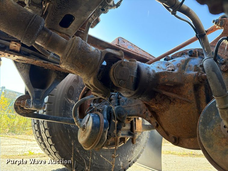 image for item FG3053 2016 Freightliner Cascadia semi truck