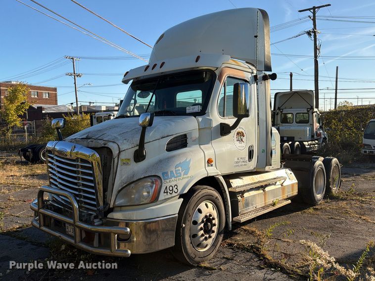 image for item FG3054 2016 Freightliner Cascadia semi truck