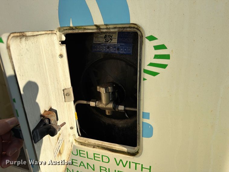 image for item FG3054 2016 Freightliner Cascadia semi truck