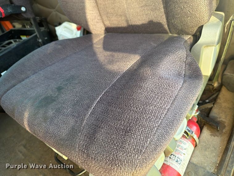 image for item FG3054 2016 Freightliner Cascadia semi truck