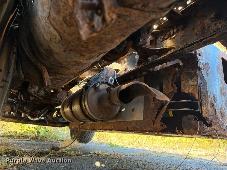 image for item FG3054 2016 Freightliner Cascadia semi truck