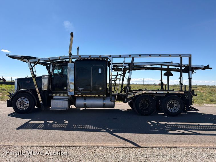 image for item FI2052 2003 Peterbilt 379 car carrier truck