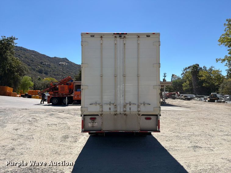 image for item FI2073 2005 GMC C7500 paper shredder truck