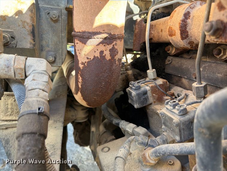 image for item FJ2018 2007 Mack CV713 semi truck