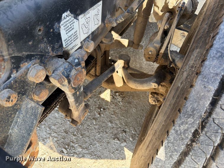 image for item FJ2018 2007 Mack CV713 semi truck
