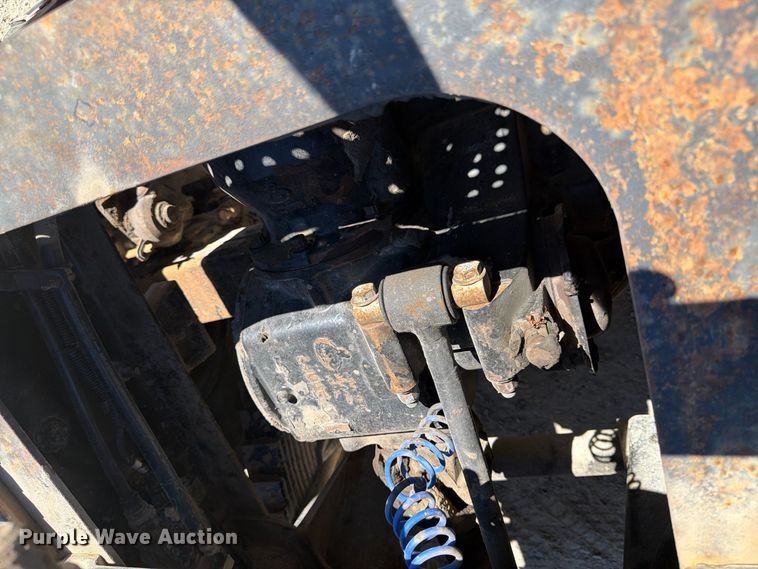 image for item FJ2021 2007 Mack CV713 semi truck