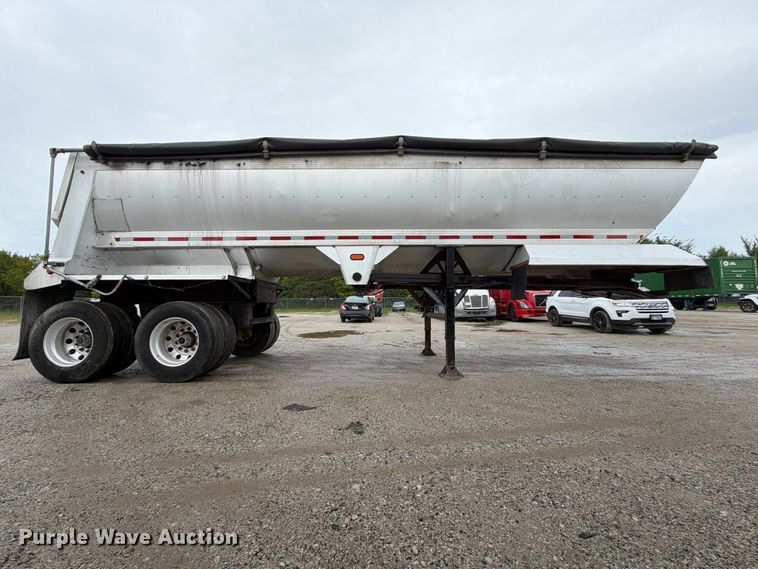 image for item FJ2024 2001 Everlite end dump trailer