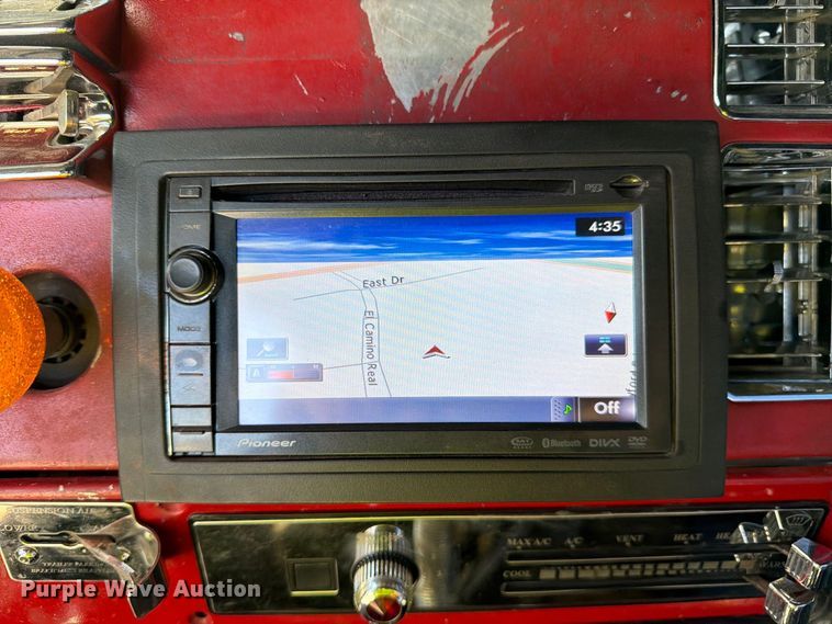 image for item FJ2025 1997 Freightliner FLD semi truck
