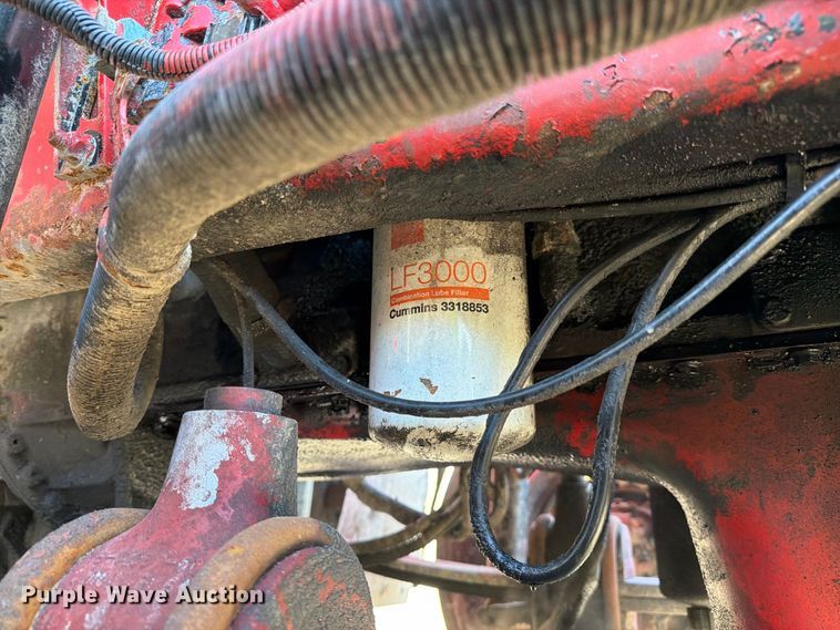 image for item FJ2025 1997 Freightliner FLD semi truck