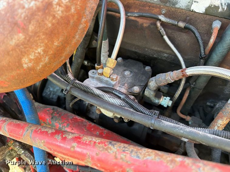 image for item FJ2025 1997 Freightliner FLD semi truck