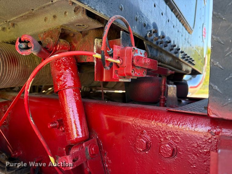 image for item FJ2025 1997 Freightliner FLD semi truck