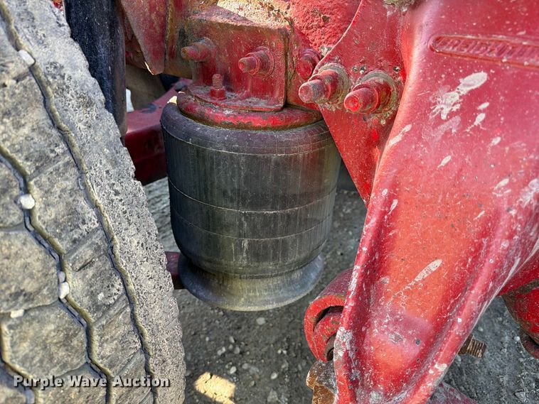 image for item FJ2025 1997 Freightliner FLD semi truck