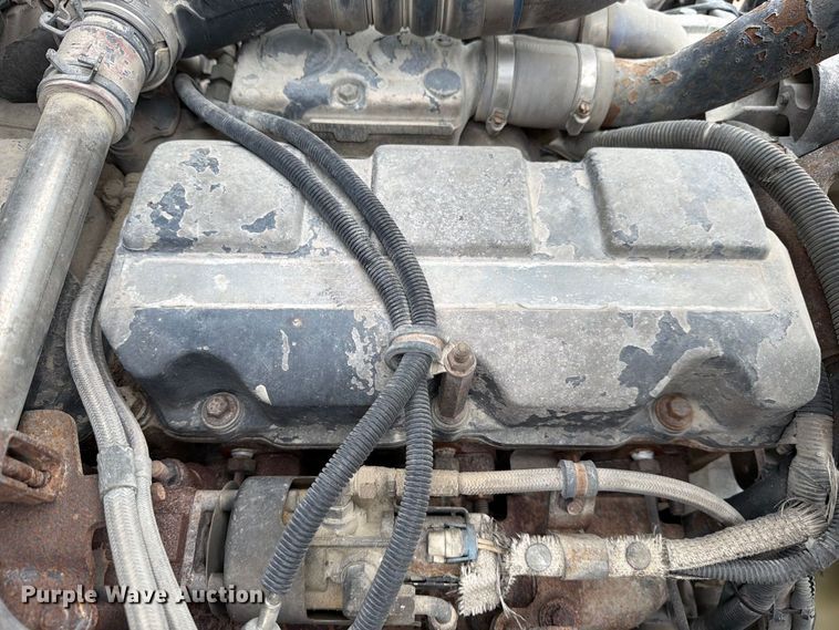 image for item FJ2027 2006 Mack CXN Vision semi truck