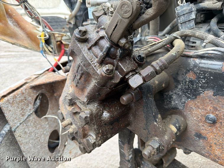 image for item FJ2027 2006 Mack CXN Vision semi truck