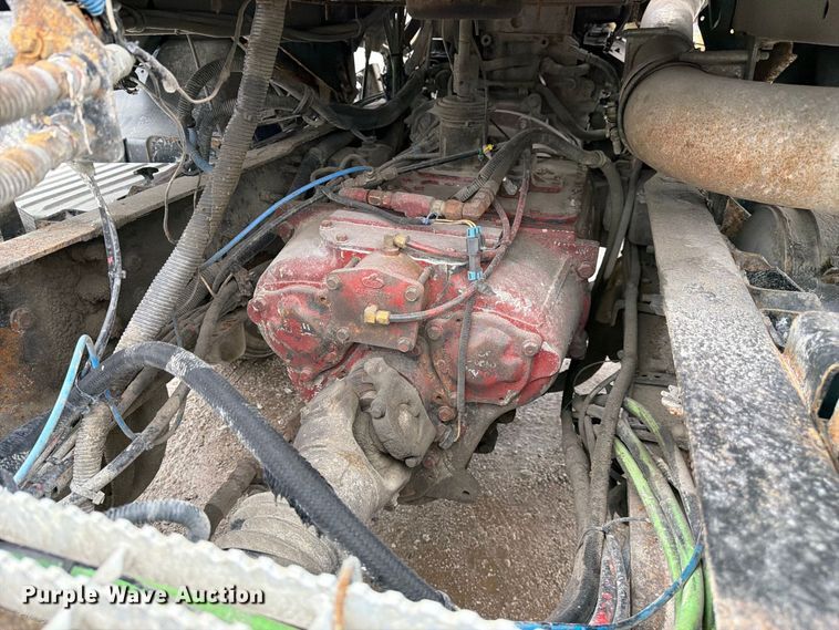 image for item FJ2027 2006 Mack CXN Vision semi truck