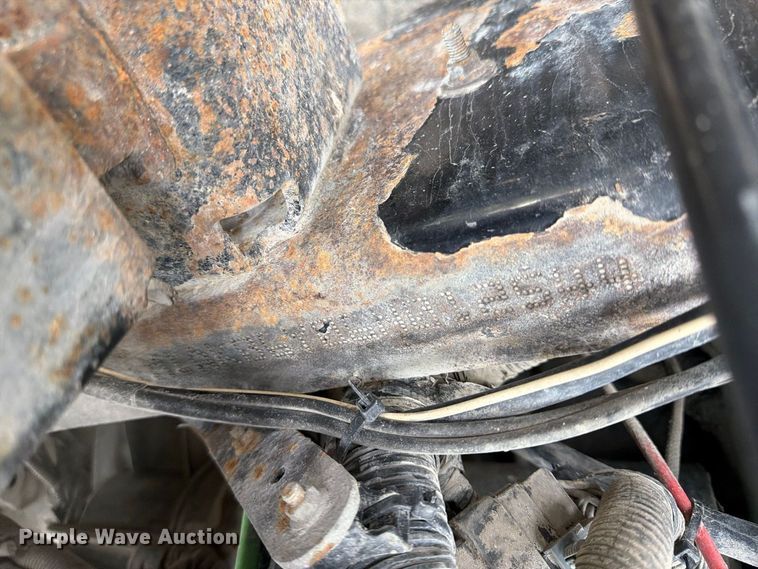 image for item FJ2027 2006 Mack CXN Vision semi truck