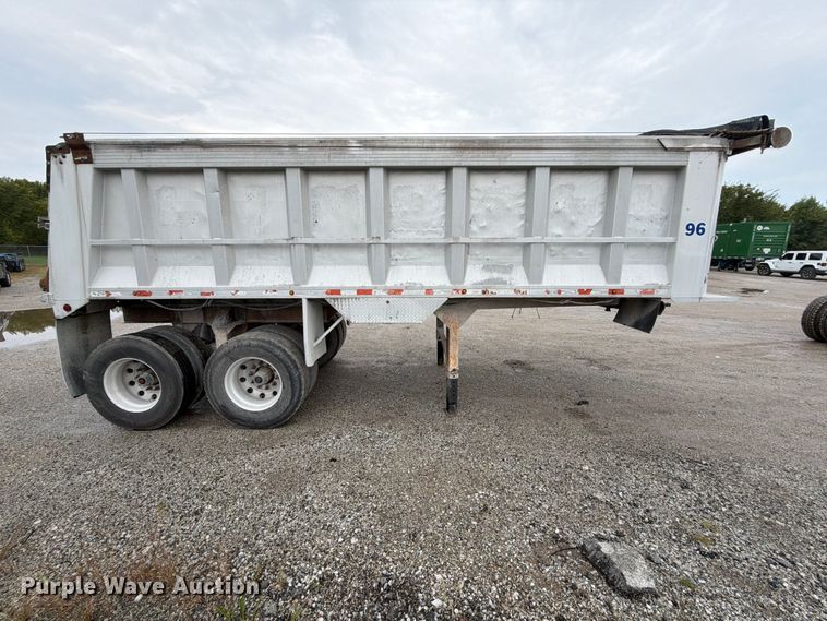 image for item FJ2028 1999 Galbreath end dump trailer