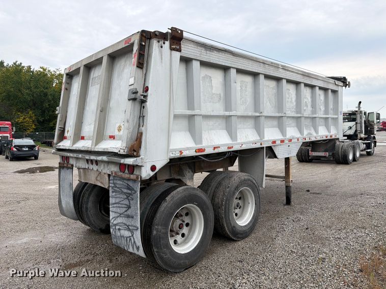 image for item FJ2028 1999 Galbreath end dump trailer