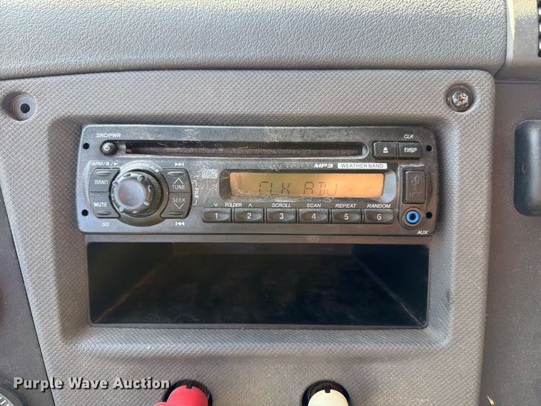 image for item FJ2034 2012 Freightliner Cascadia semi truck