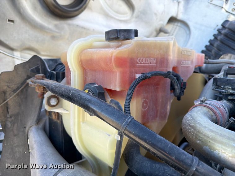 image for item FJ2034 2012 Freightliner Cascadia semi truck